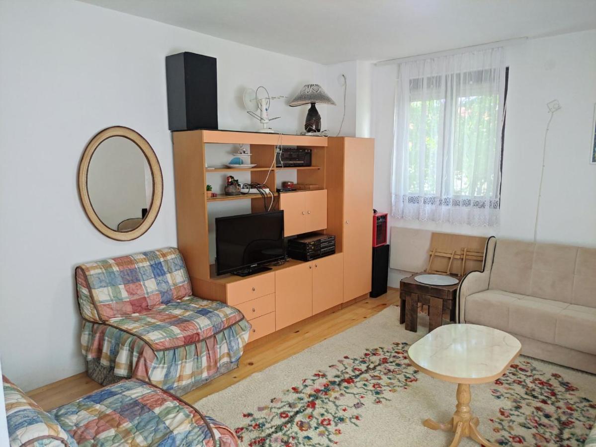 Cozy House Cvetkovic Villa Ni Eksteriør bilde
