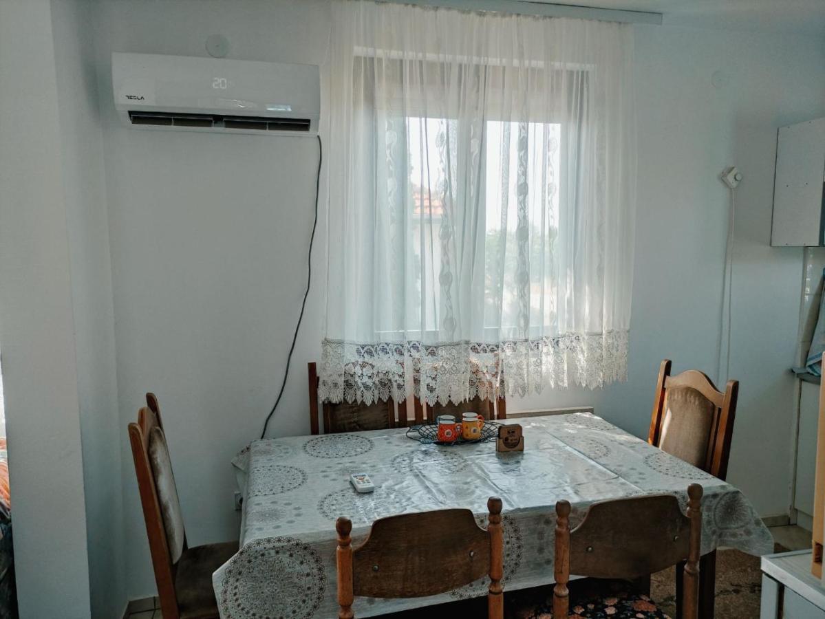 Cozy House Cvetkovic Villa Ni Eksteriør bilde